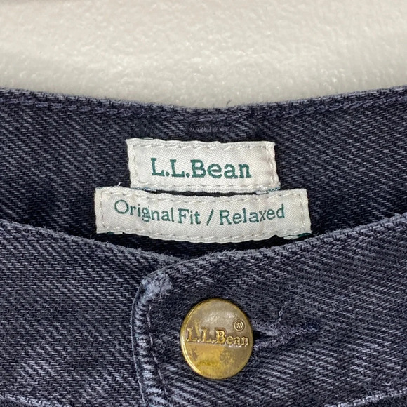 L.L Bean Regular Fit/Relaxed Jeans Dark Wash // Petite - Picture 4 of 7